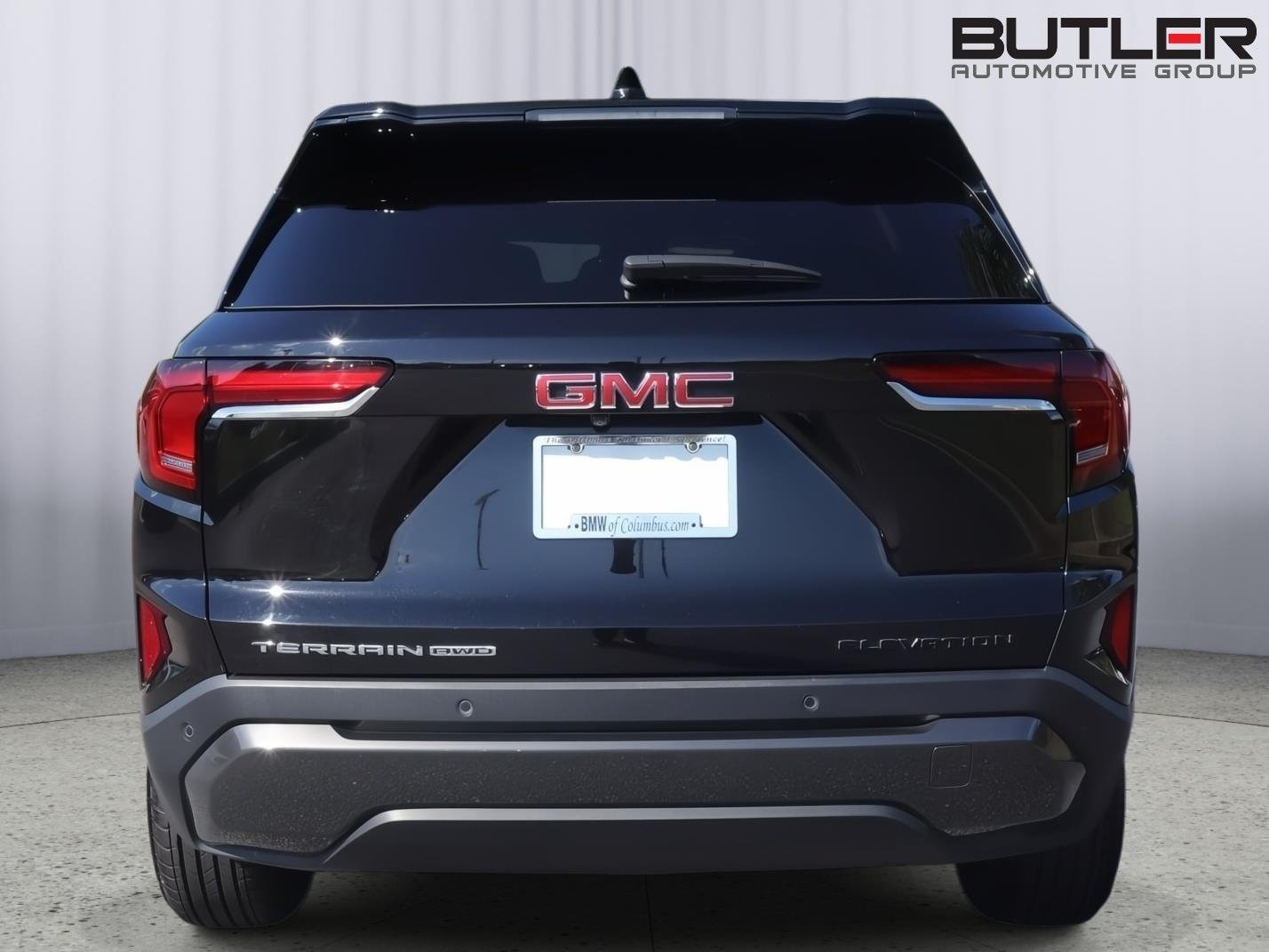 Used 2025 Ebony Twilight Metallic GMC AWD Elevation image 5