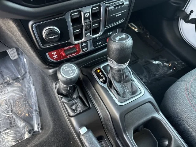 Used 2025 White Jeep Rubicon image 22