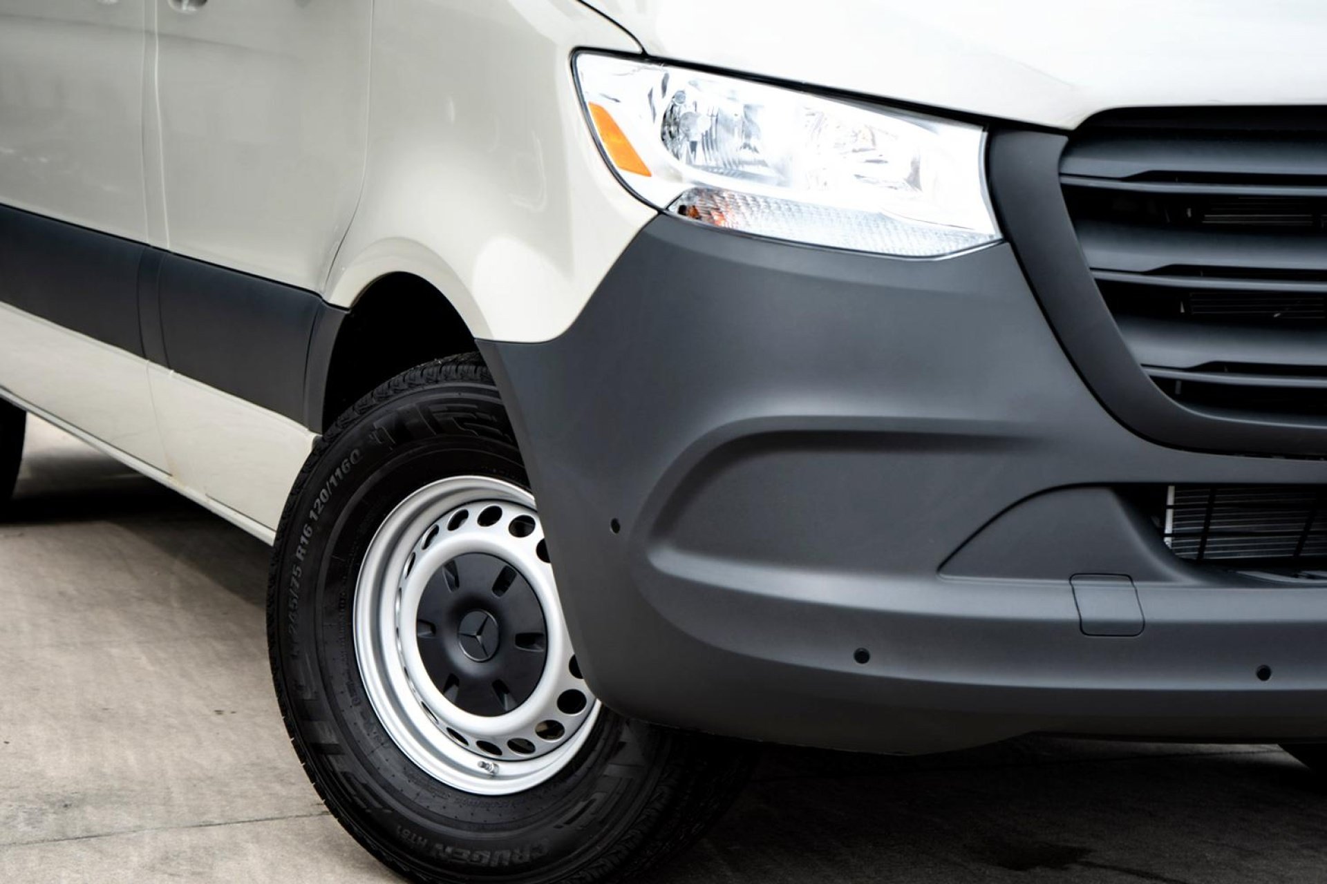 2025 Mercedes-Benz Sprinter Cargo Van Base - Photo 32