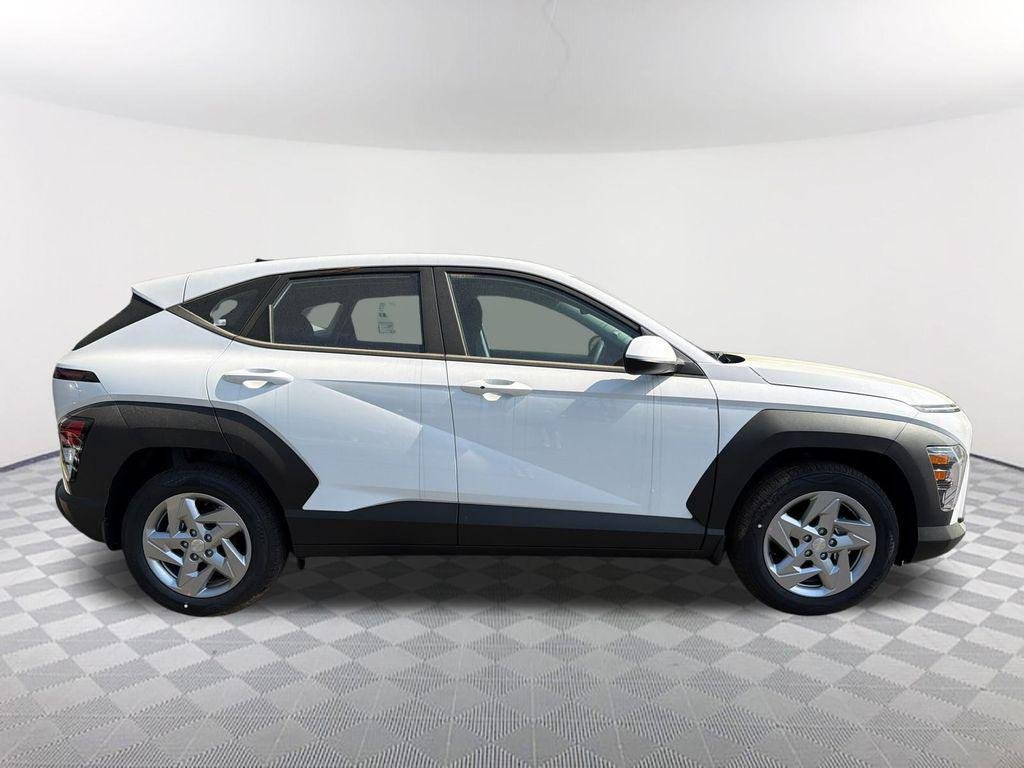 New 2026 White Hyundai SE FWD image 4