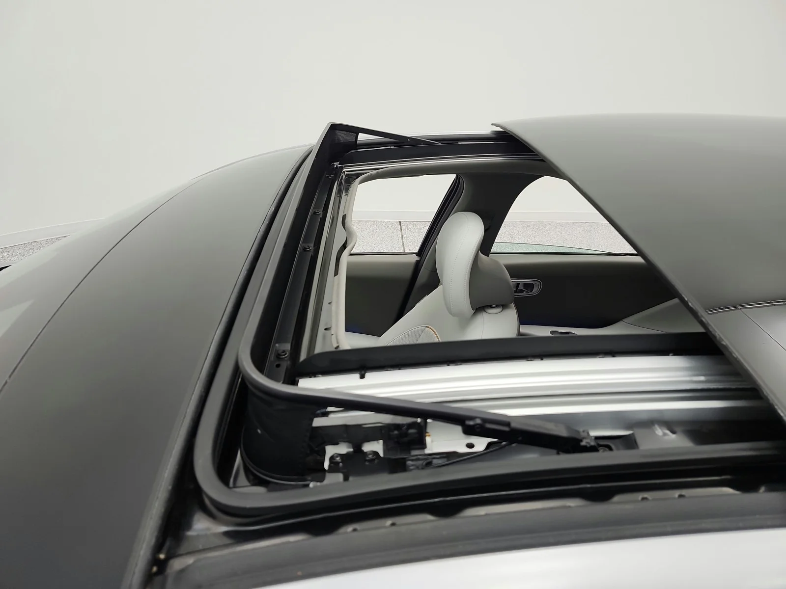 Used 2023 Curated Silver Hyundai Limited image 16
