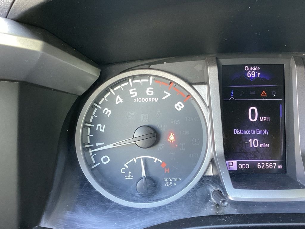 Used 2017 Gray Toyota SR5 image 12