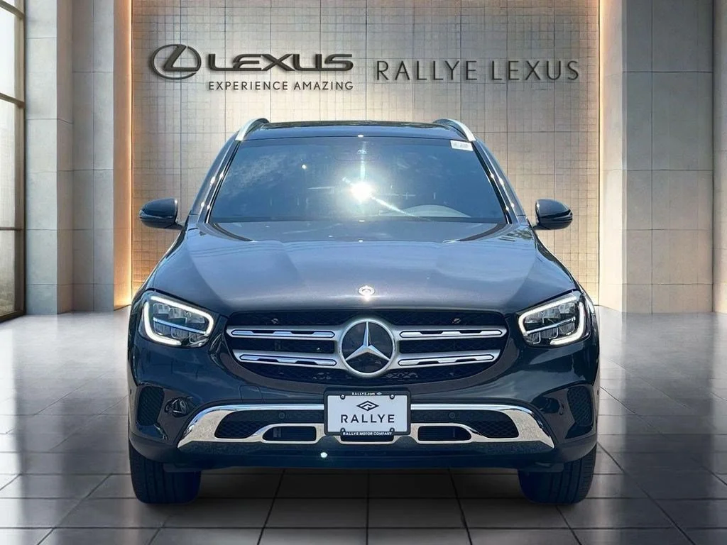 Used 2022 Graphite Gray Metallic Mercedes-Benz GLC 300 image 2
