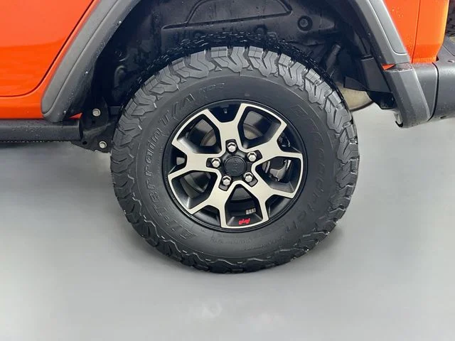 Used 2020 Orange Jeep Unlimited Rubicon image 36