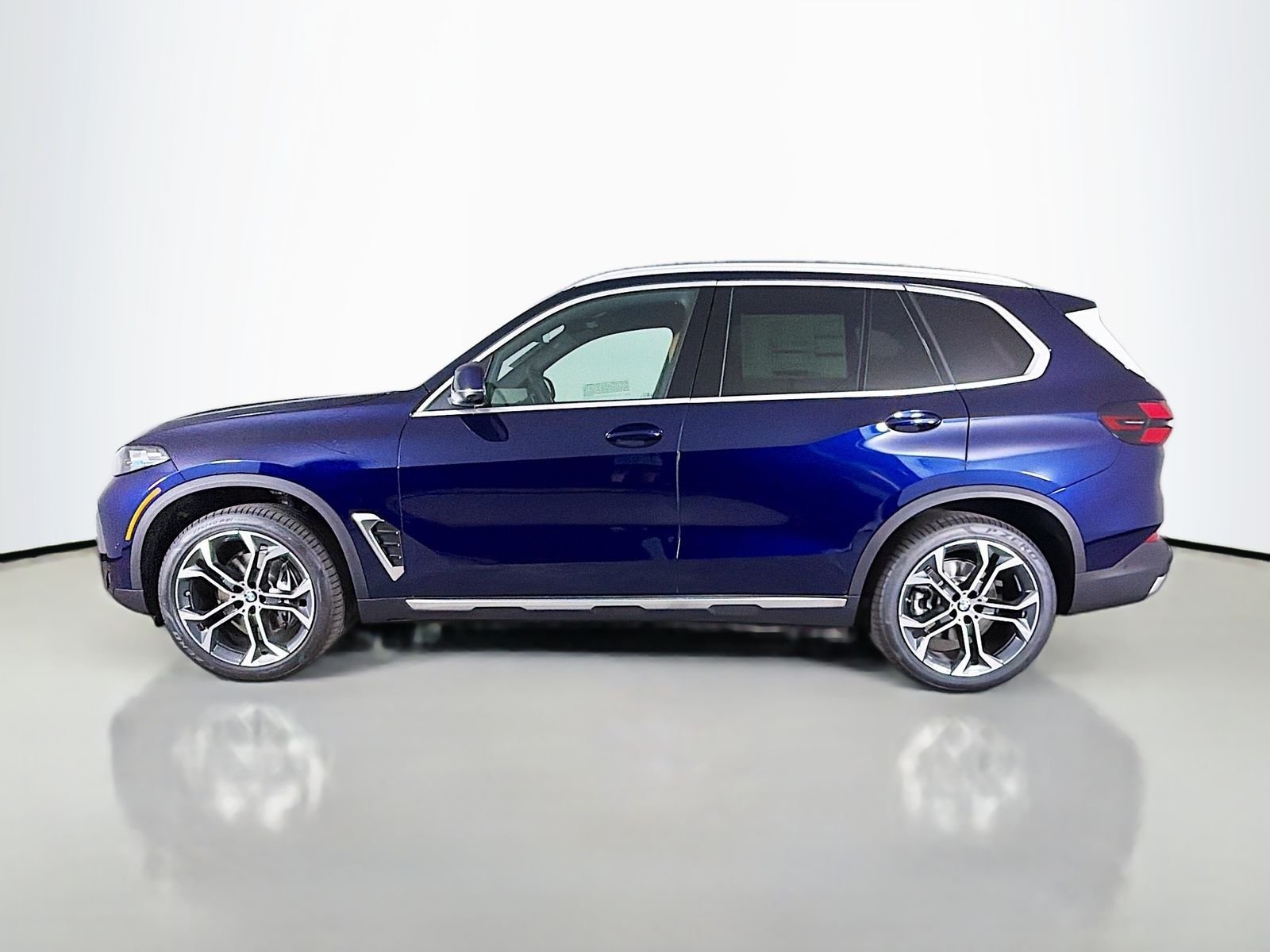 New 2026 Tanzanite Blue II Metallic BMW sDrive40i image 4