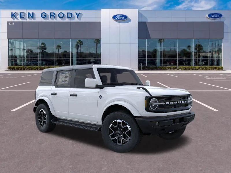 2026 Ford Bronco Outer Banks 4x4's photo