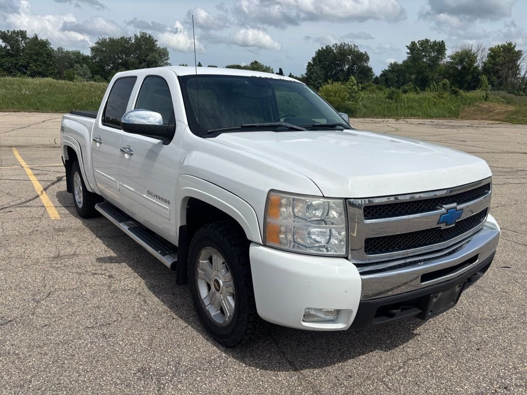 2011 Chevrolet Silverado 1500 LT 4X4 Crew Cab's photo