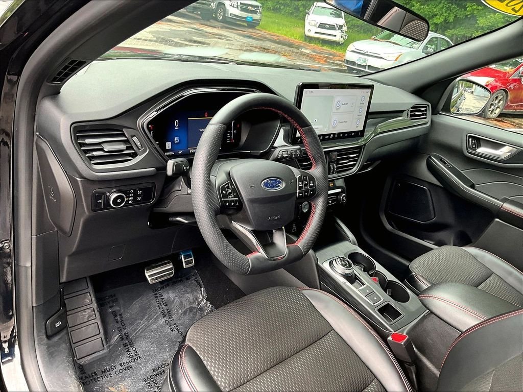 Used 2024 Black Metallic Ford ST-Line Select image 8