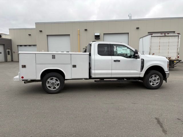 New 2026 White Ford XLT image 9