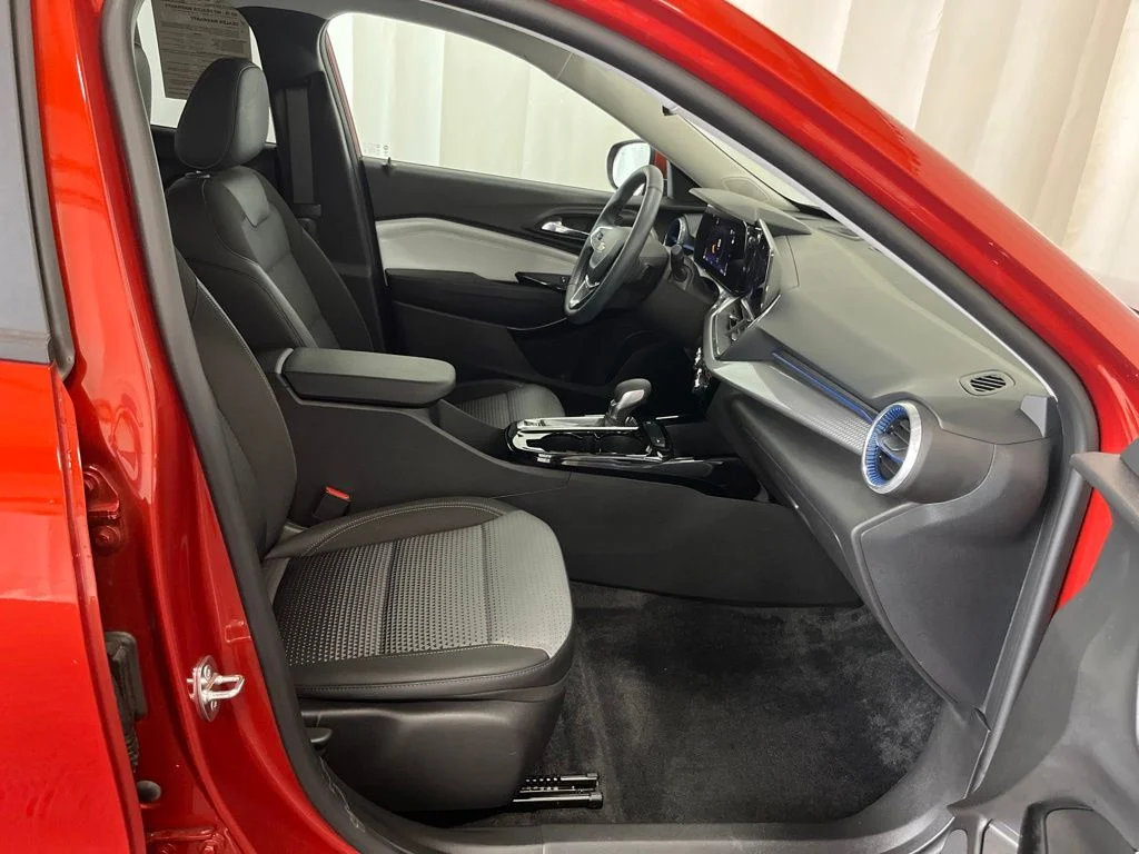 Used 2024 Orange Metallic Chevrolet LT image 19