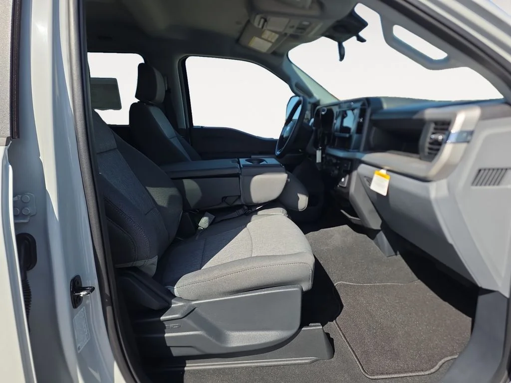 New 2026 Avalanche Ford F-350® XL image 10