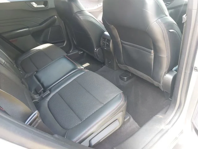 Used 2023 Silver Ford ST-Line image 11