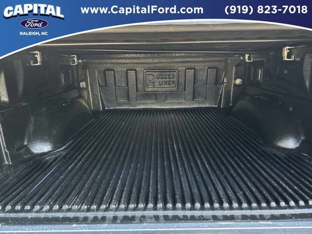 Used 2020 Silver Ford XLT image 16