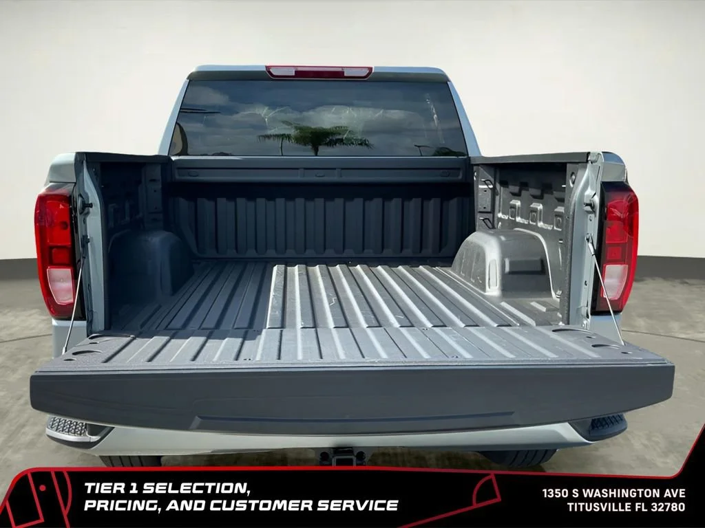 New 2026 Sterling Metallic GMC Elevation image 16