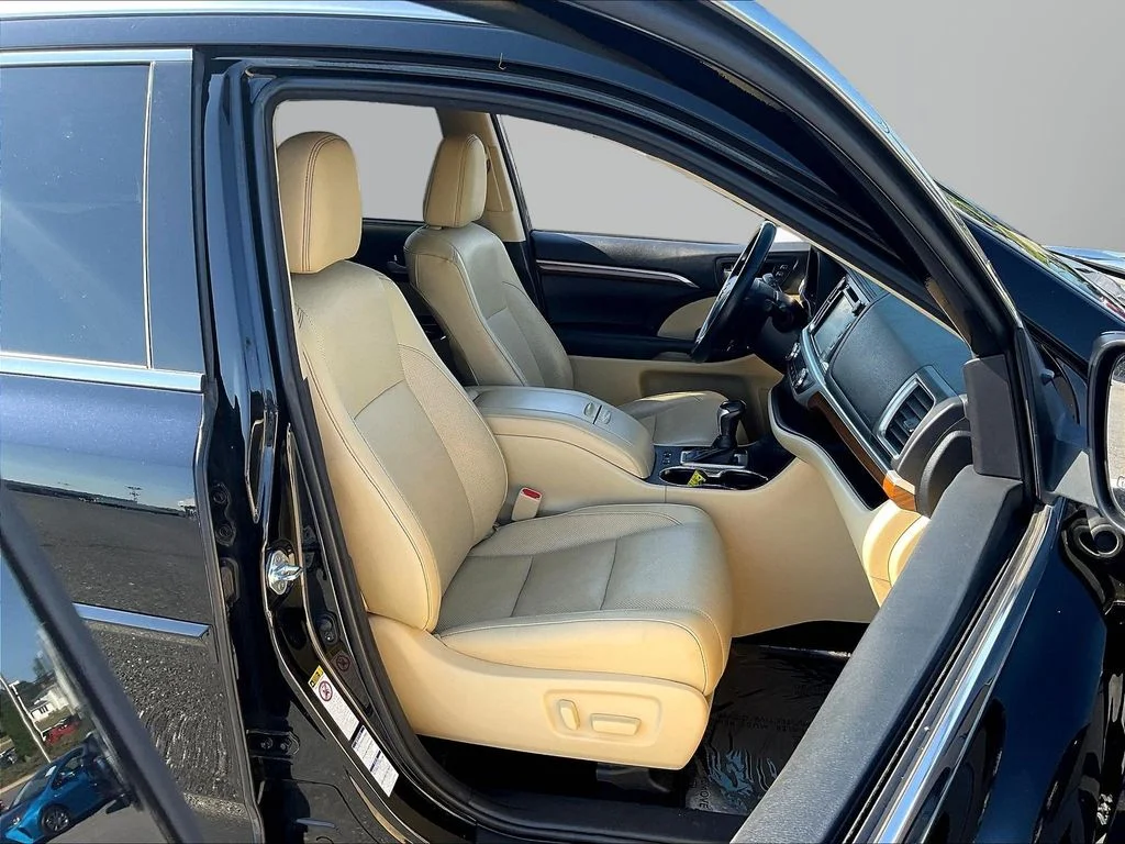 Used 2018 Black Toyota Limited image 30