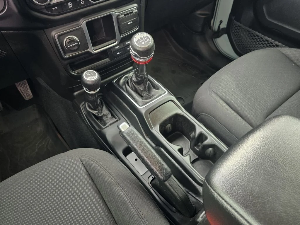 Used 2023 Earl Clearcoat Jeep Willys Sport image 17