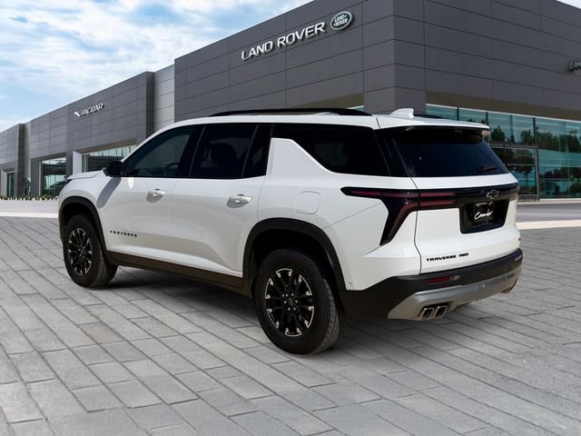 Used 2024 White Chevrolet Z71 image 3