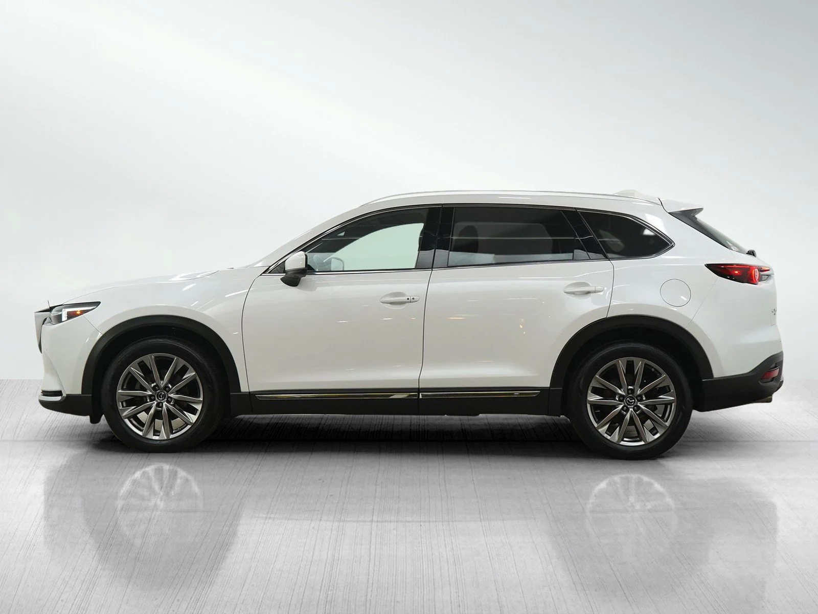 Used 2019 Mazda CX-9 Grand Touring with VIN JM3TCBDY0K0334216 for sale in Burnsville, Minnesota
