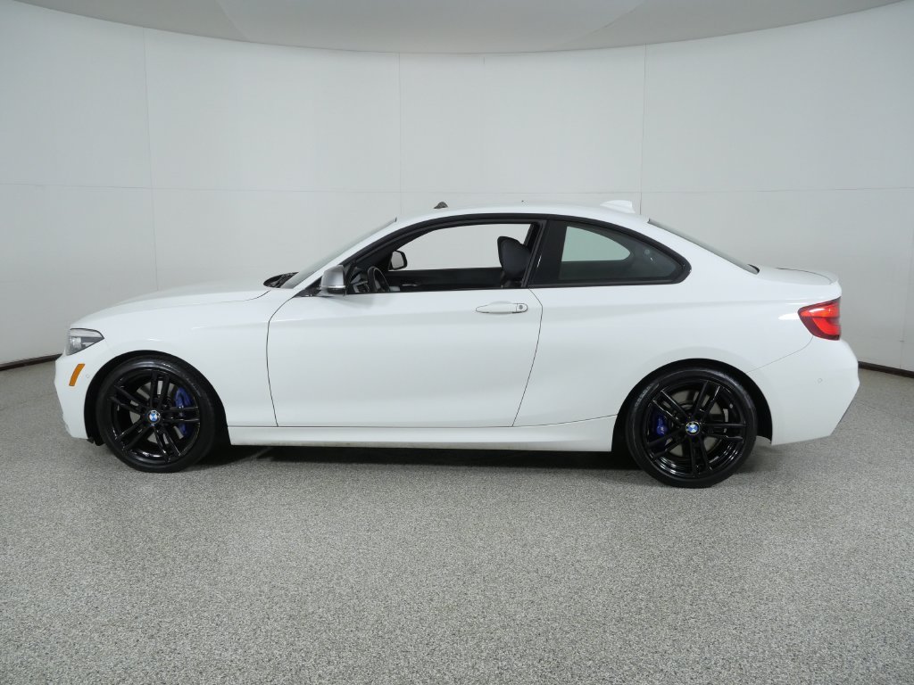 Used 2018 Alpine White BMW M240i image 16