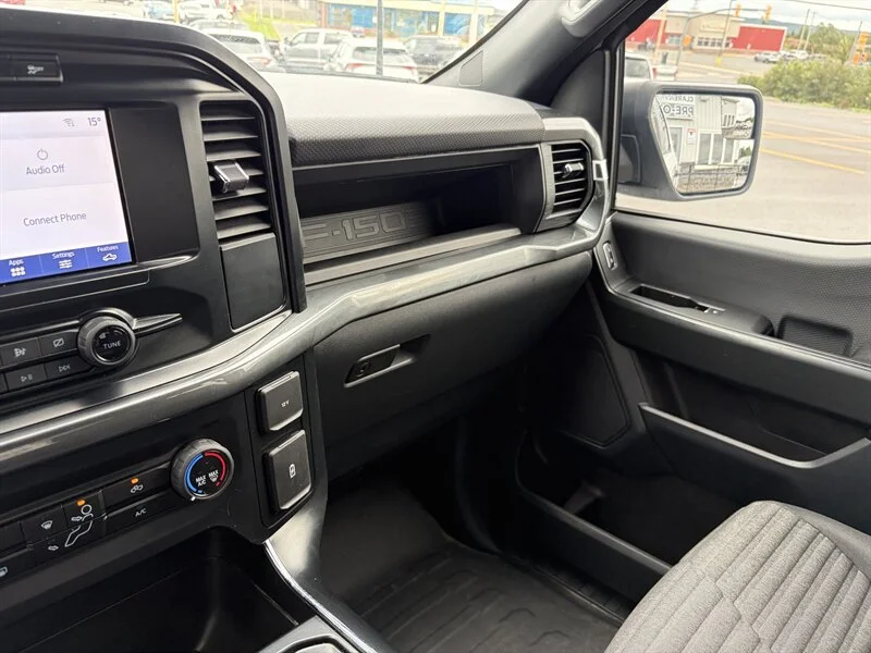 Used 2023 White Ford XLT image 9