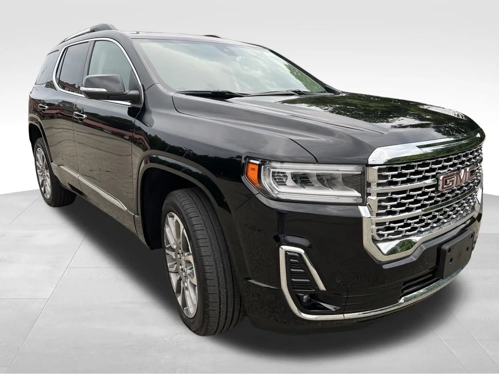 Used 2023 Ebony Twilight Metallic GMC Denali image 4