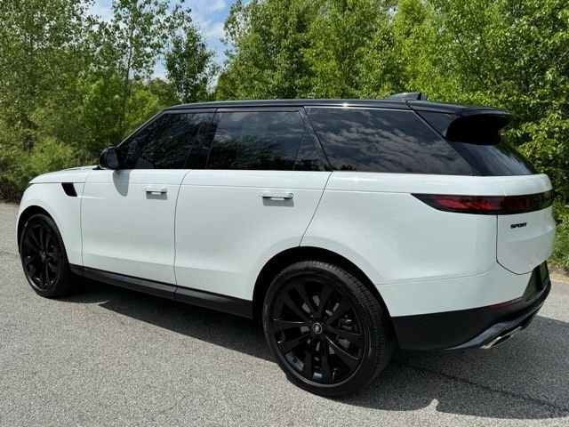Certified Used 2025 Fuji White Land Rover SE image 7