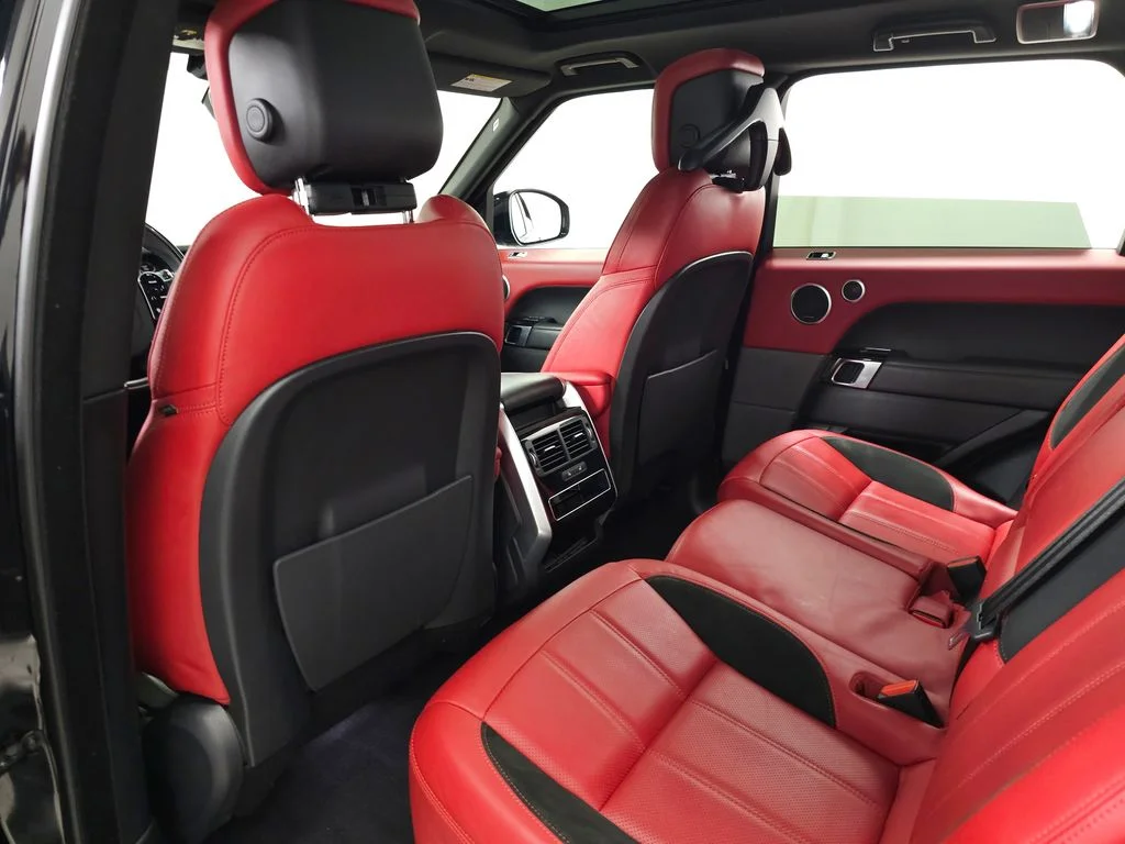 Used 2022 Black Land Rover HSE Dynamic image 31