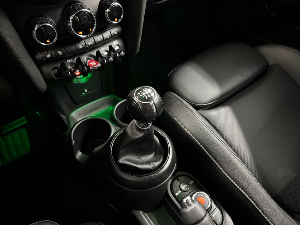 Used 2019 Black MINI Signature image 24