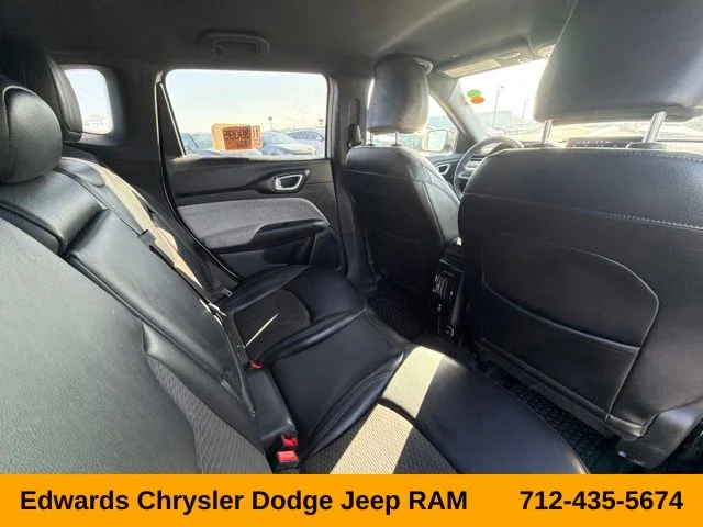 Certified Used 2023 White Jeep Latitude image 28
