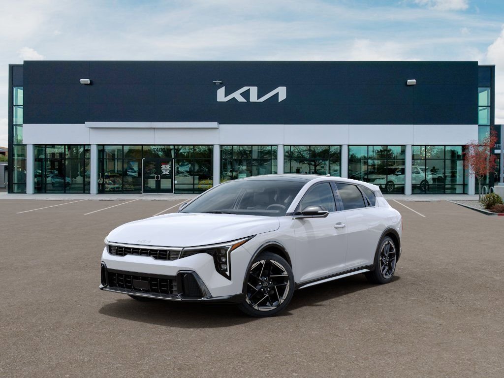 2026 Kia K4 GT-Line AT Hatchback's photo
