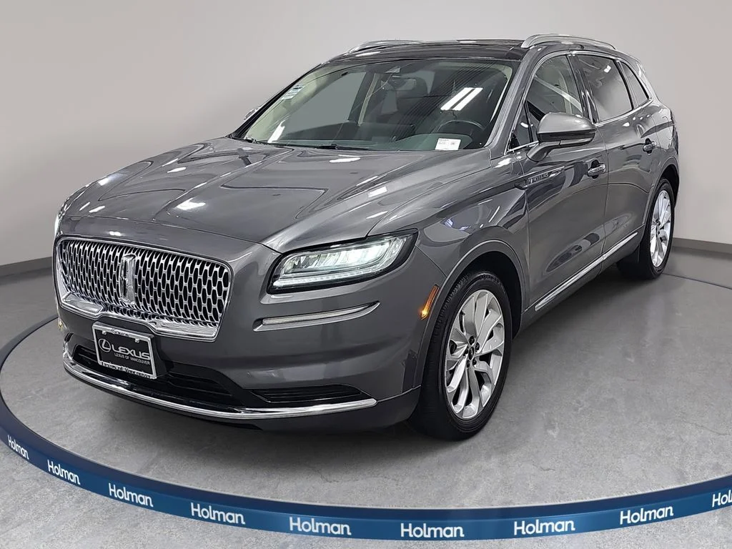 Used 2021 Gray Lincoln Reserve image 1