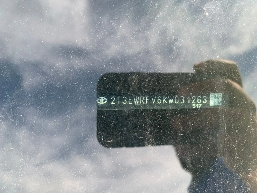 Used 2019 Silver Toyota XSE image 7