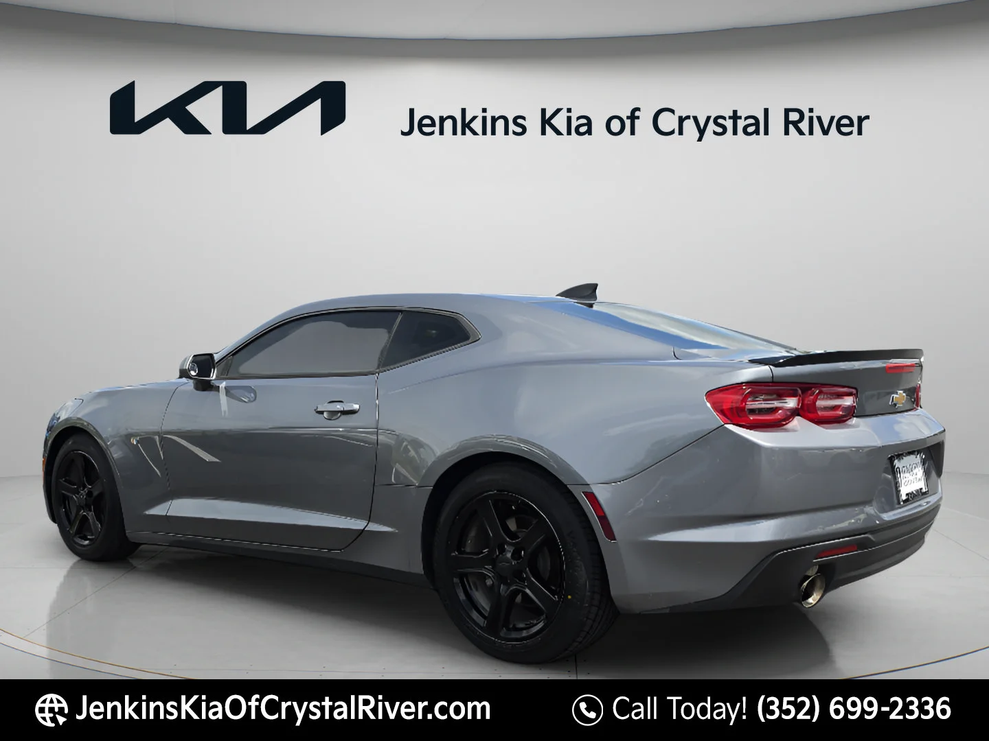 Used 2021 Satin Steel Gray Metallic Chevrolet 1LT image 8
