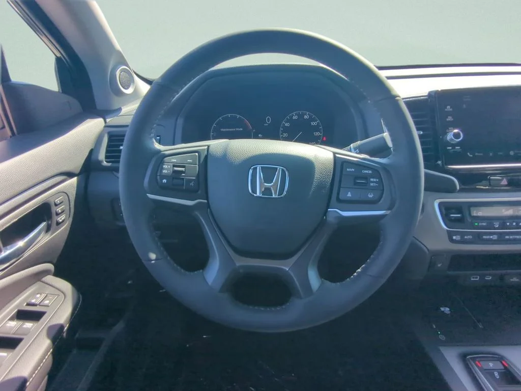 New 2026 Radiant Red Metallic II Honda RTL image 12