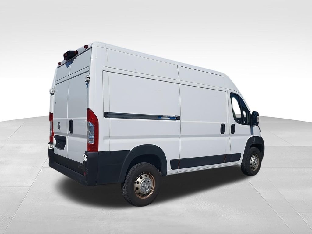 Used 2020 White Ram Base image 8