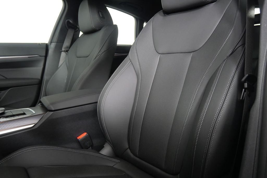 2025 BMW 4 Series 430i - Photo 11