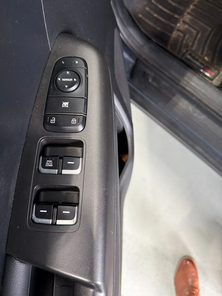 Used 2022 Blue Kia LX image 10