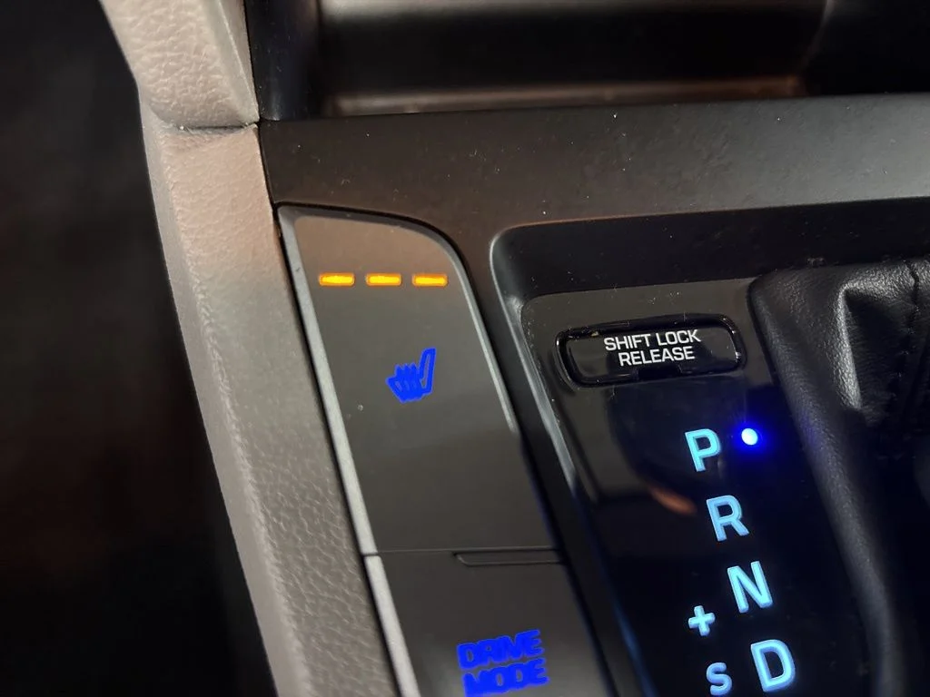 Used 2020 Gray Hyundai Value Edition image 20