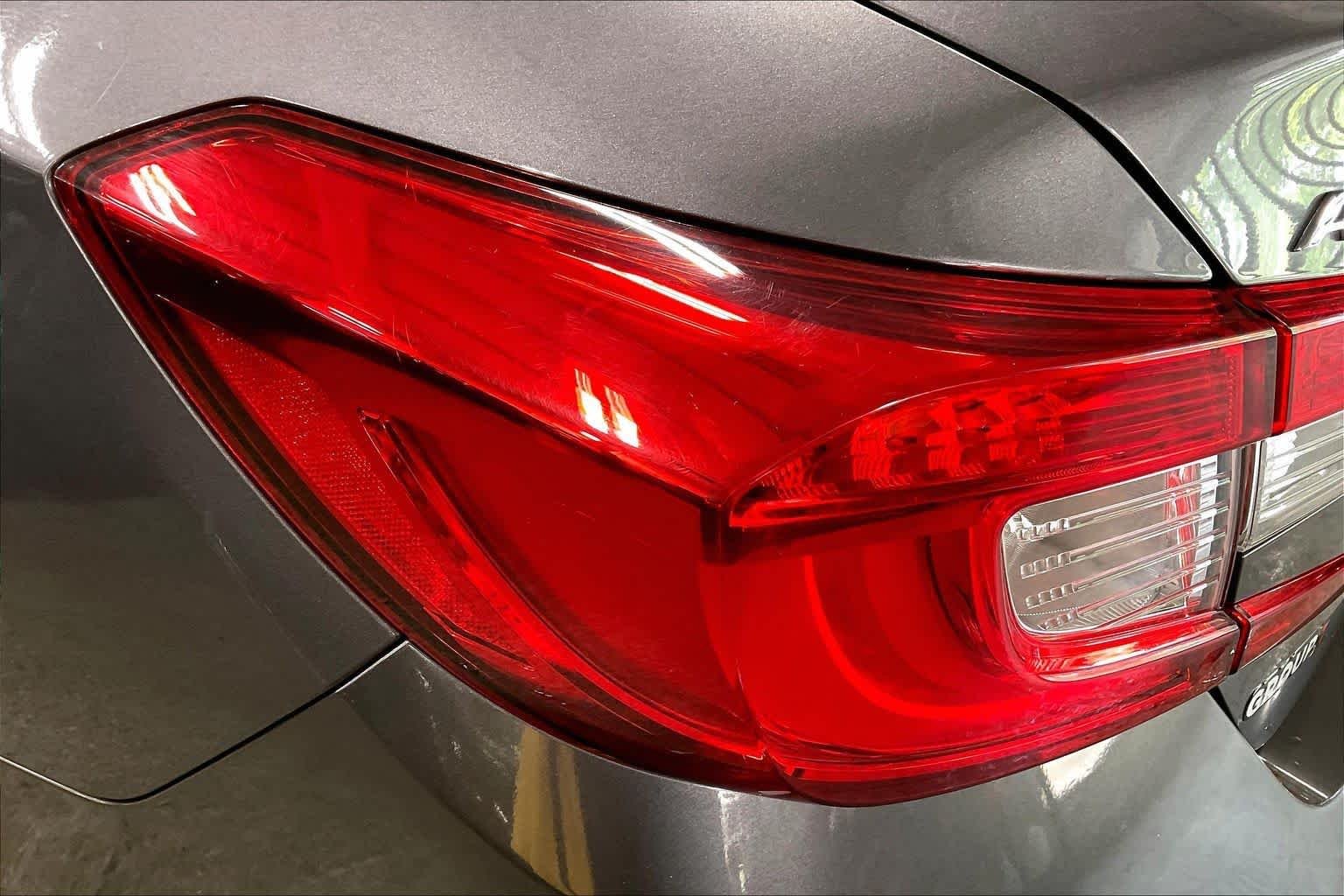 Used 2018 Modern Steel Metallic Honda LX 1.5T image 28