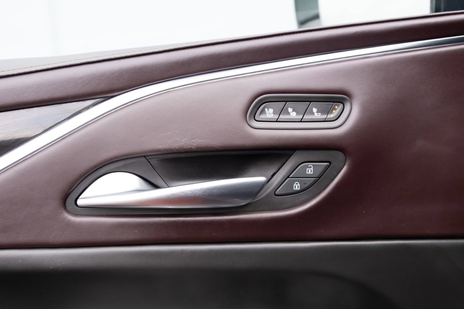 Used 2023 Galactic Gray Metallic Cadillac Sport Platinum image 19