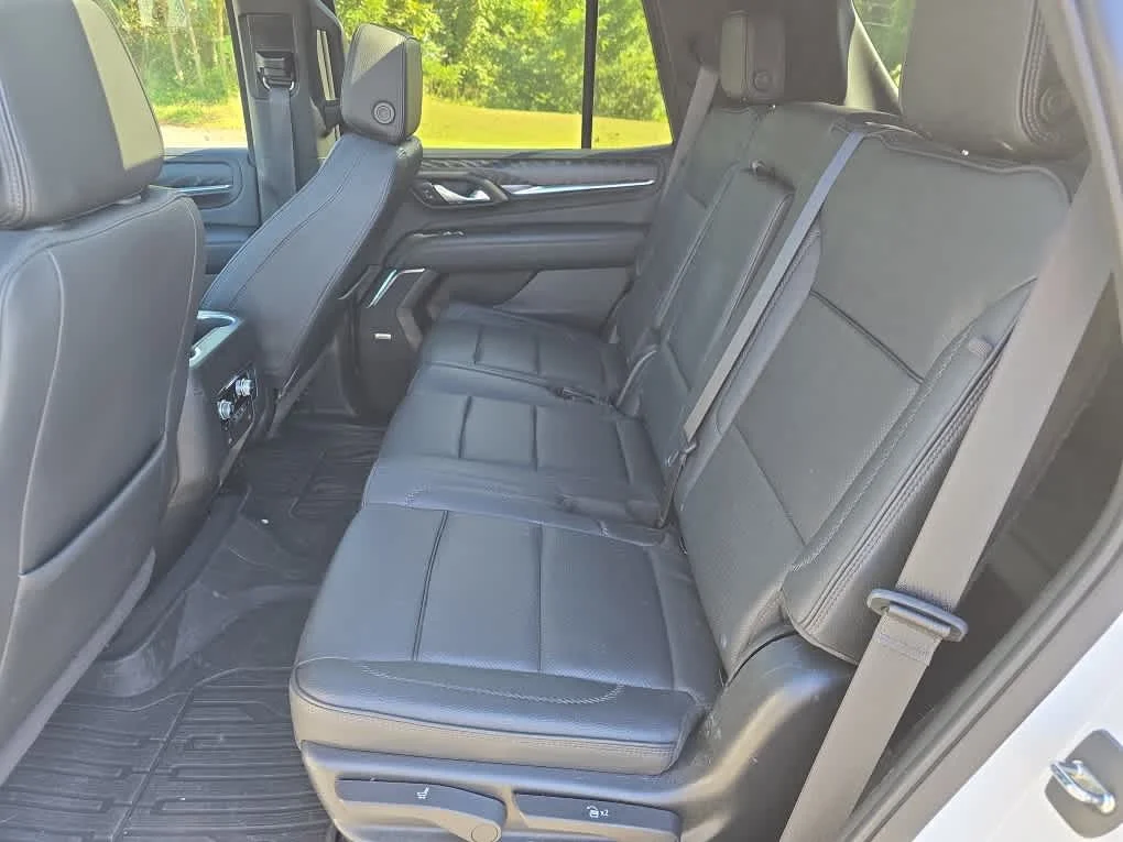 Used 2023 Summit White GMC Denali image 10