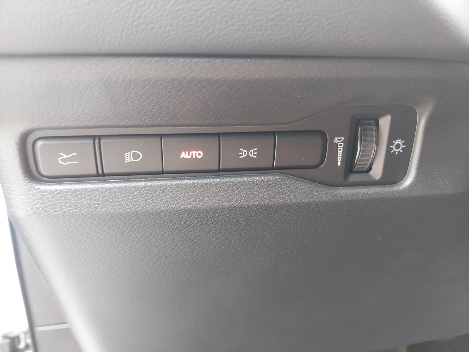 New 2026 White Knuckle Dodge R/T image 25