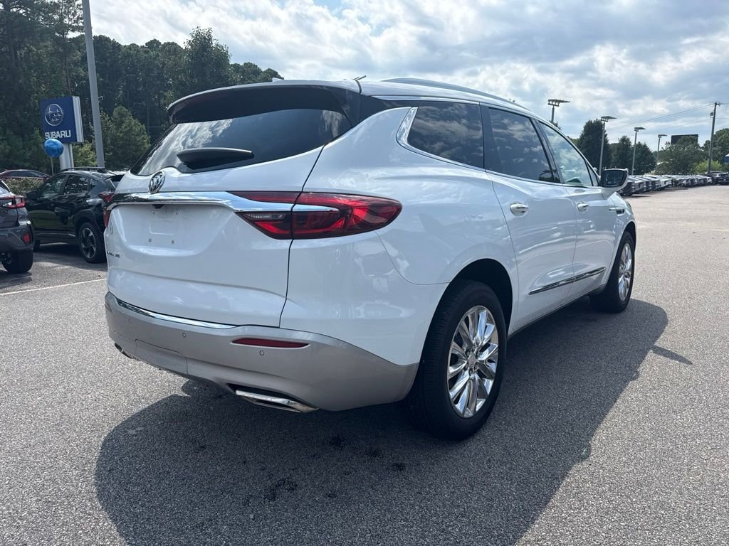 Used 2021 White Buick Essence image 5