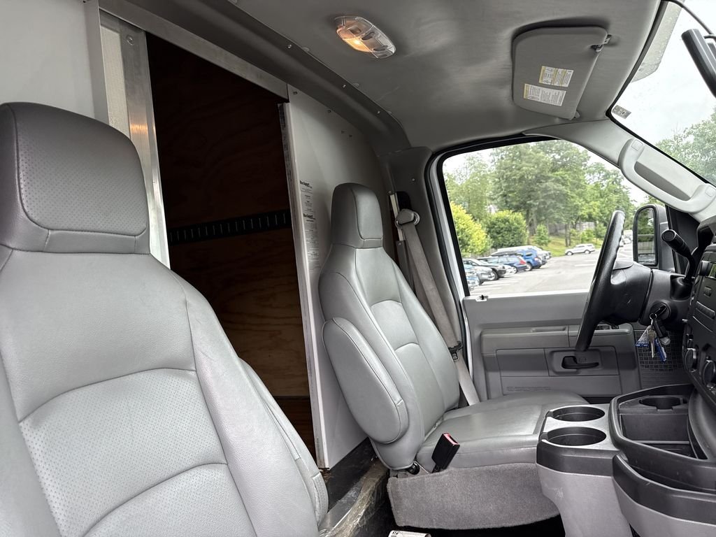 Used 2019 White Ford Base image 21