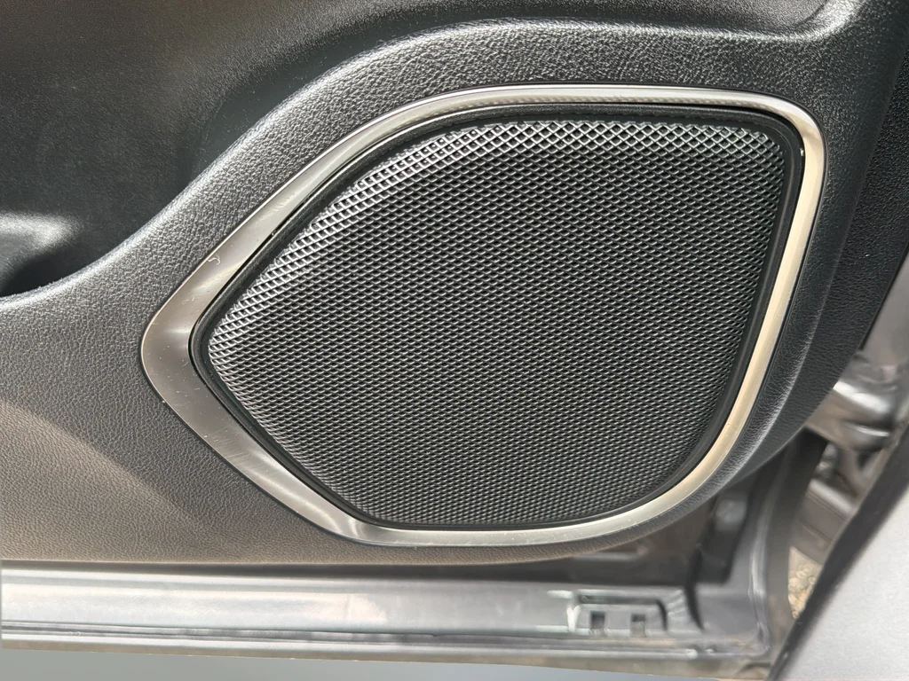 Used 2023 Gray Lincoln Reserve image 24