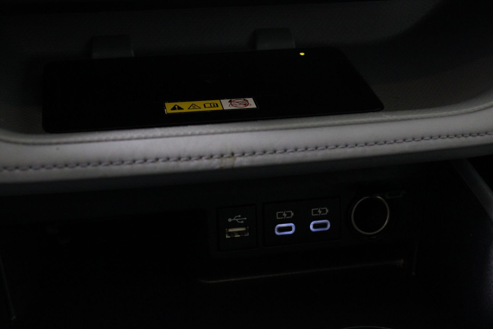 Used 2023  Toyota XLE image 29