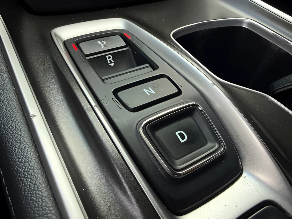 2022 Honda Accord Hybrid Touring - Photo 31