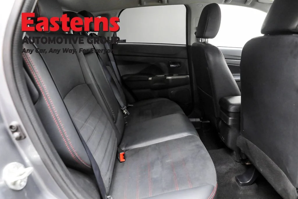 Used 2023 Gray Mitsubishi 2.0 SE image 22