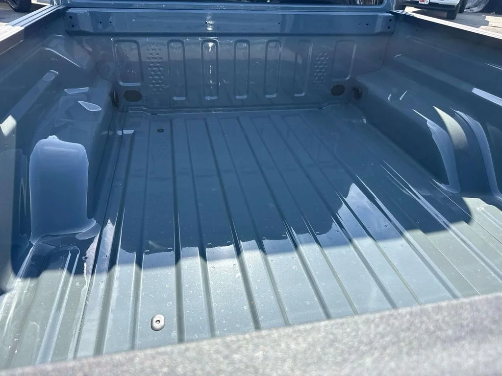 New 2026 Gray Jeep Mojave X image 5