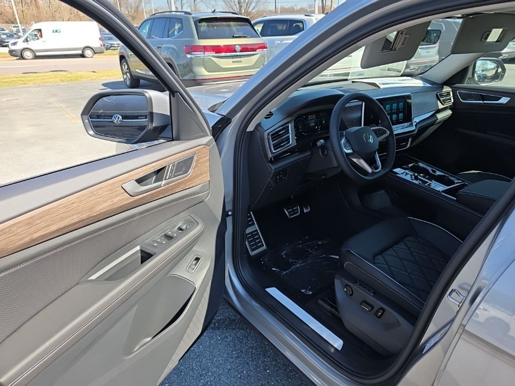 2026 Volkswagen Atlas SEL Premium R-Line - Photo 9